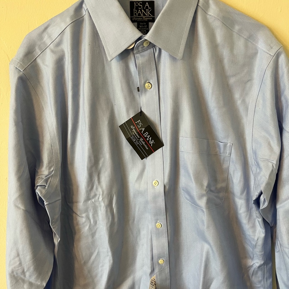 **MOVING SALE** NWT Jos A Bank Dress Shirt